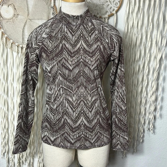 Garnet Hill Swim Rash Guard Water Shirt Size Small - Picture 1 of 8